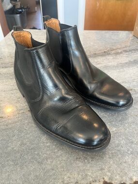 Johnson & Murphy Classic Black Leather Chelsea Boots - Men's 11M